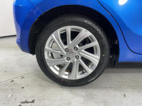 Photo '12' of Suzuki Swift