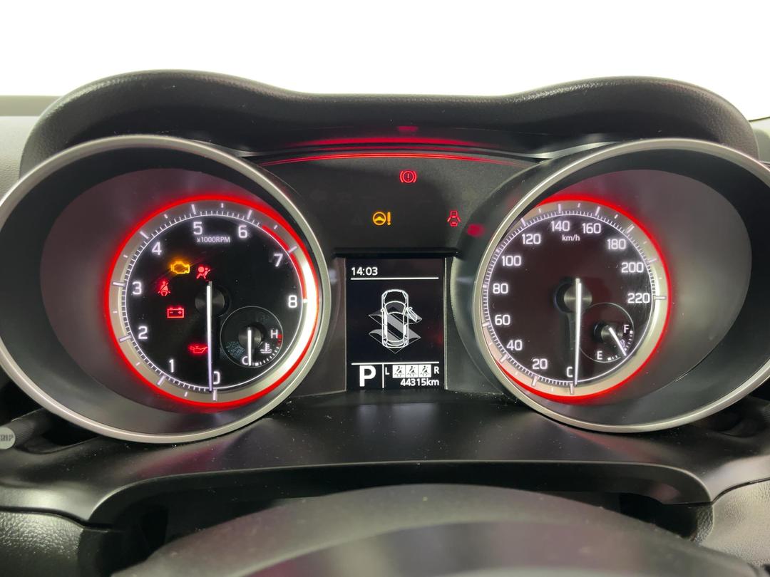 Photo '21' of Suzuki Swift