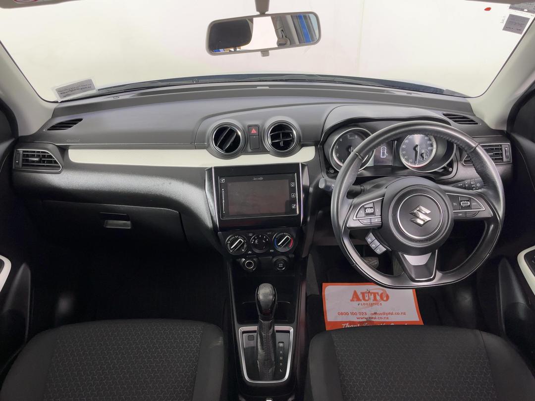 Photo '17' of Suzuki Swift