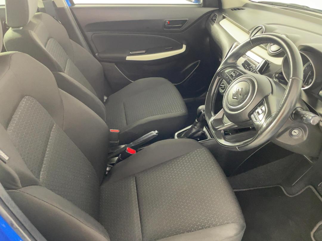 Photo '16' of Suzuki Swift