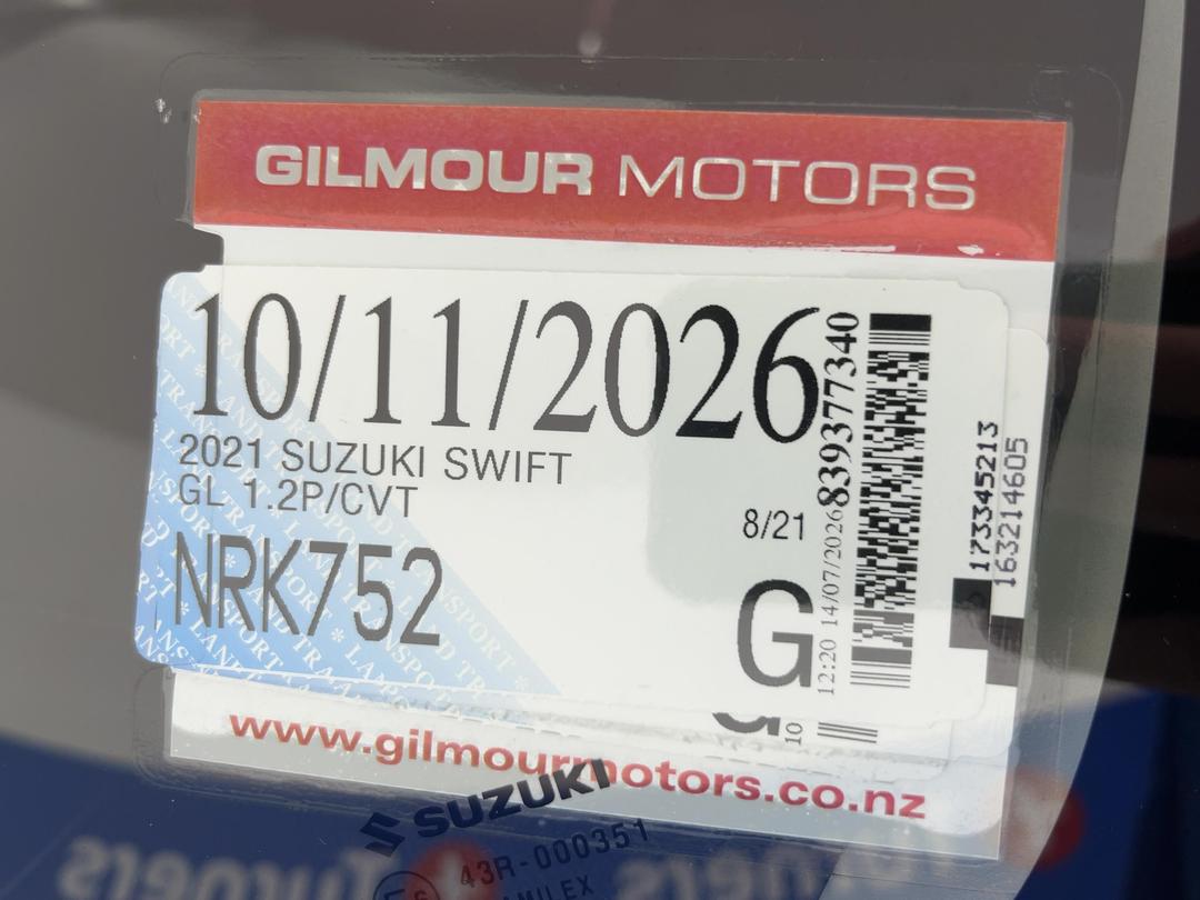 Photo '29' of Suzuki Swift