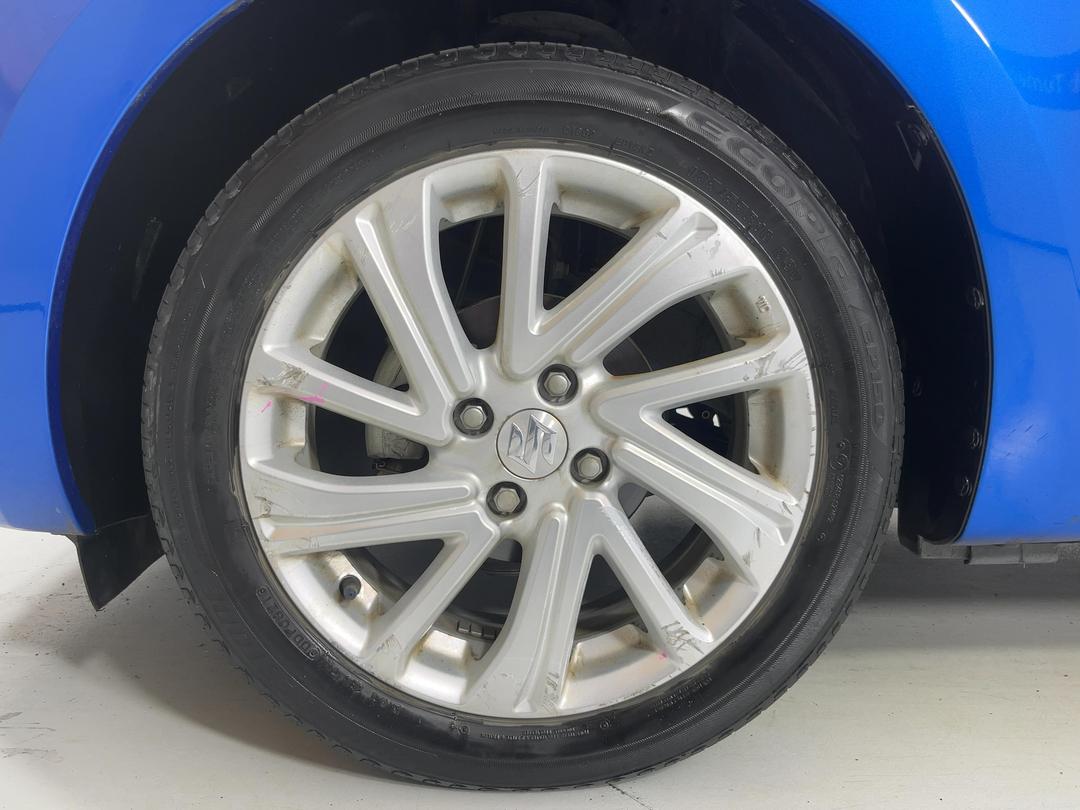 Photo '10' of Suzuki Swift