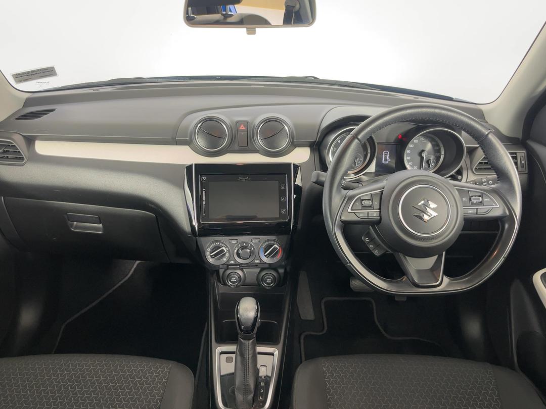 Photo '17' of Suzuki Swift