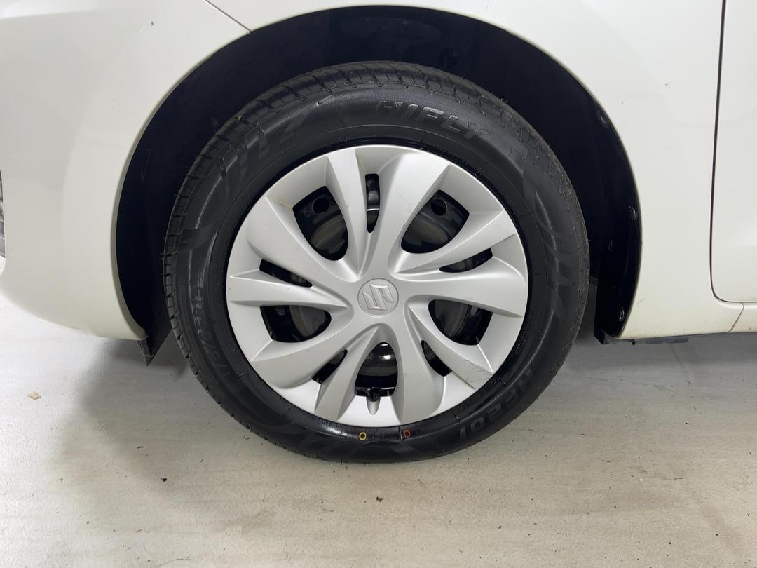 Photo '10' of Suzuki Swift