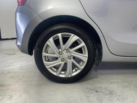 Photo '12' of Suzuki Swift