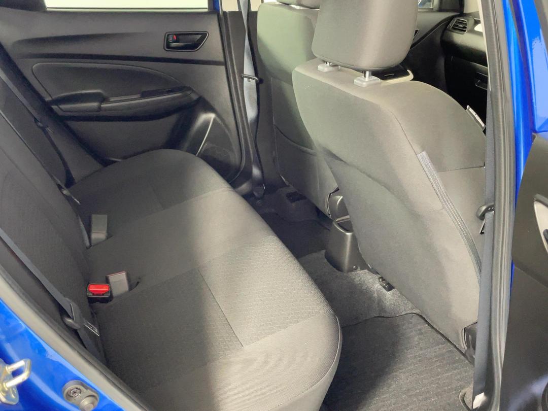 Photo '20' of Suzuki Swift