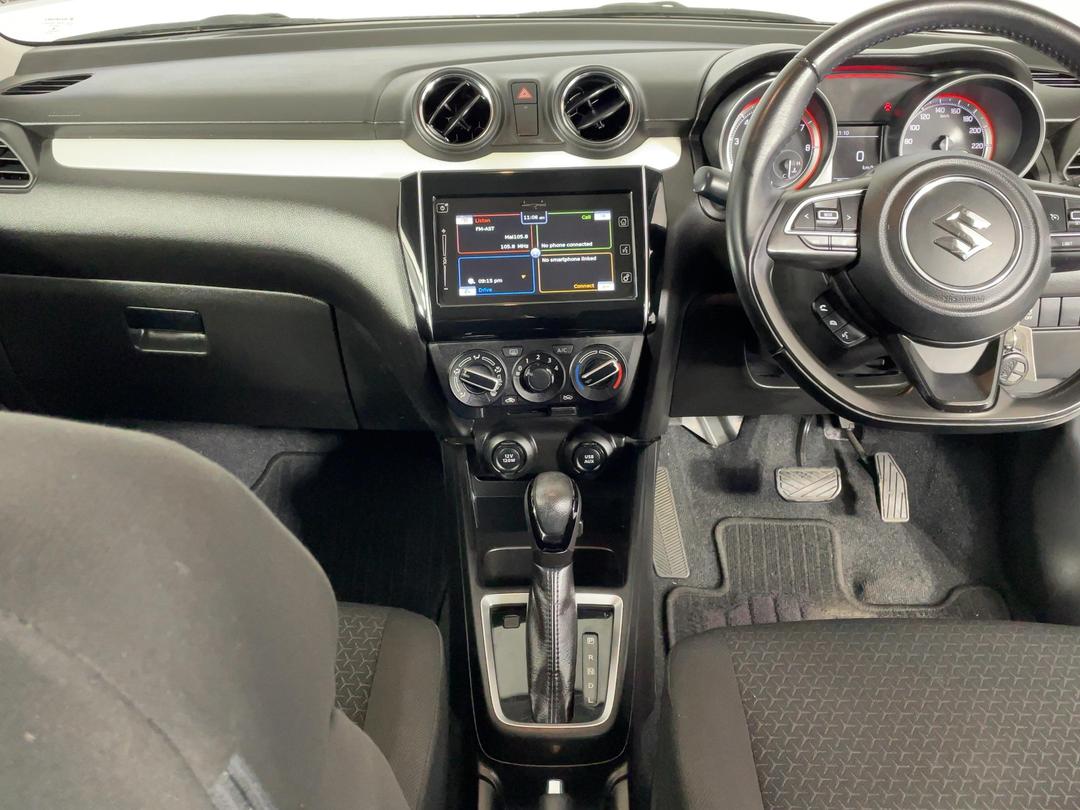 Photo '17' of Suzuki Swift