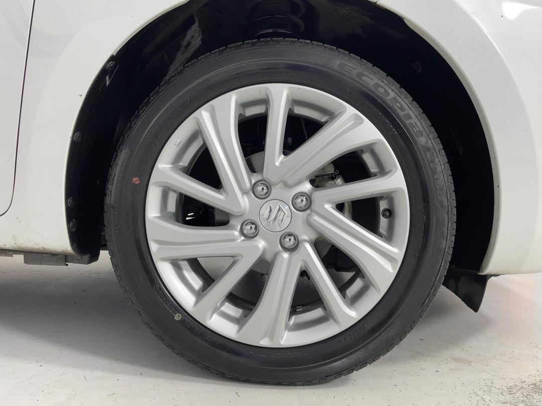 Photo '9' of Suzuki Swift