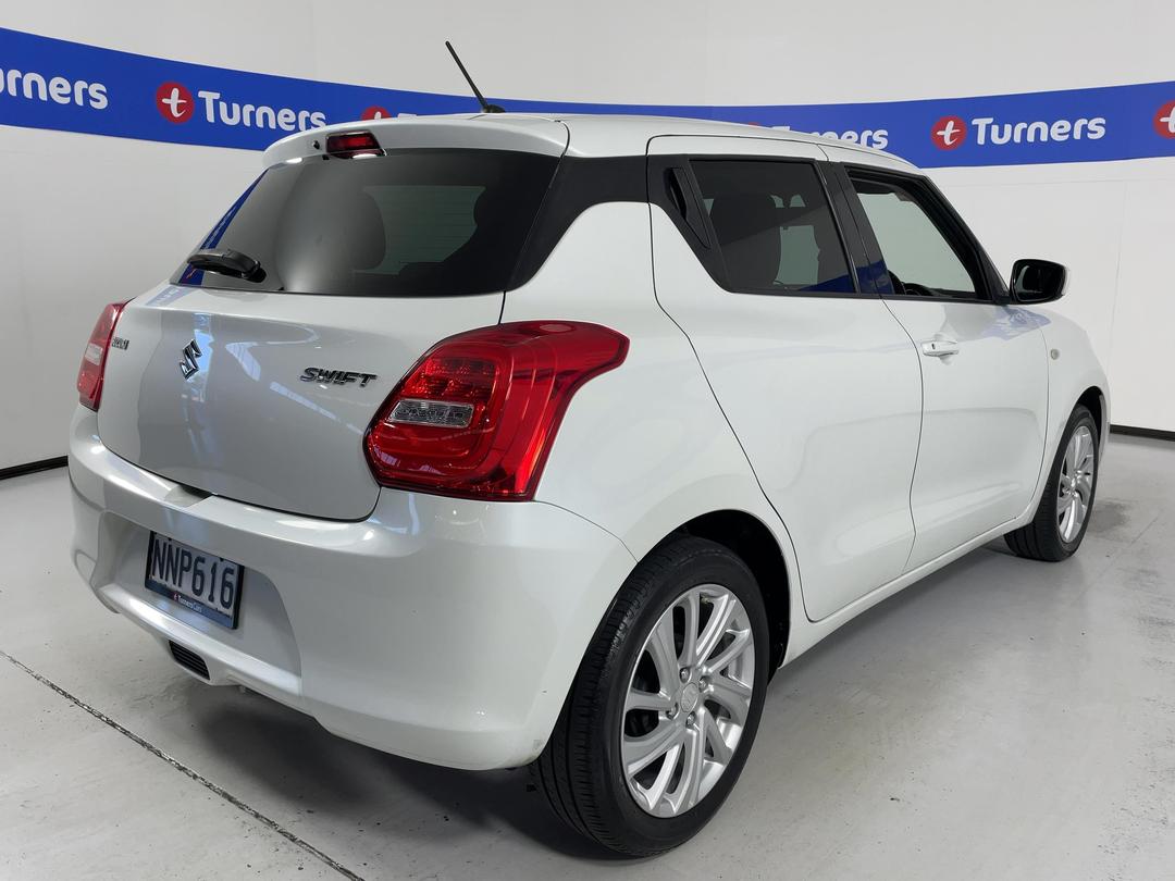 Photo '7' of Suzuki Swift