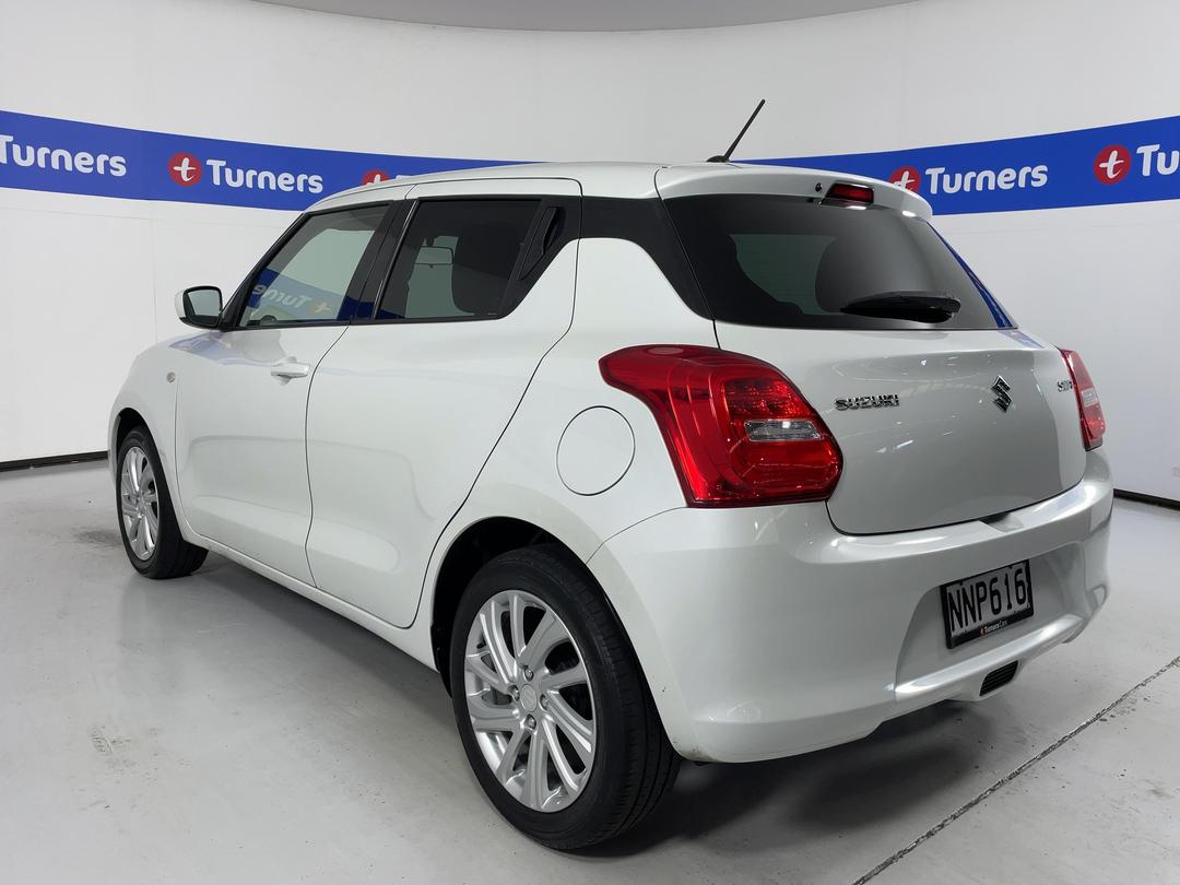 Photo '5' of Suzuki Swift