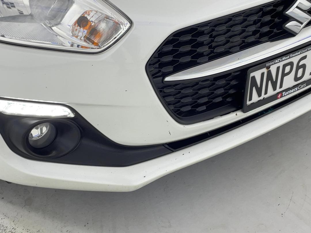 Photo '24' of Suzuki Swift