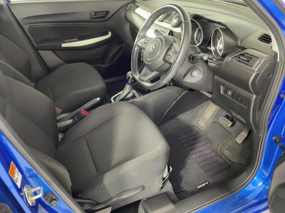 Photo '16' of Suzuki Swift