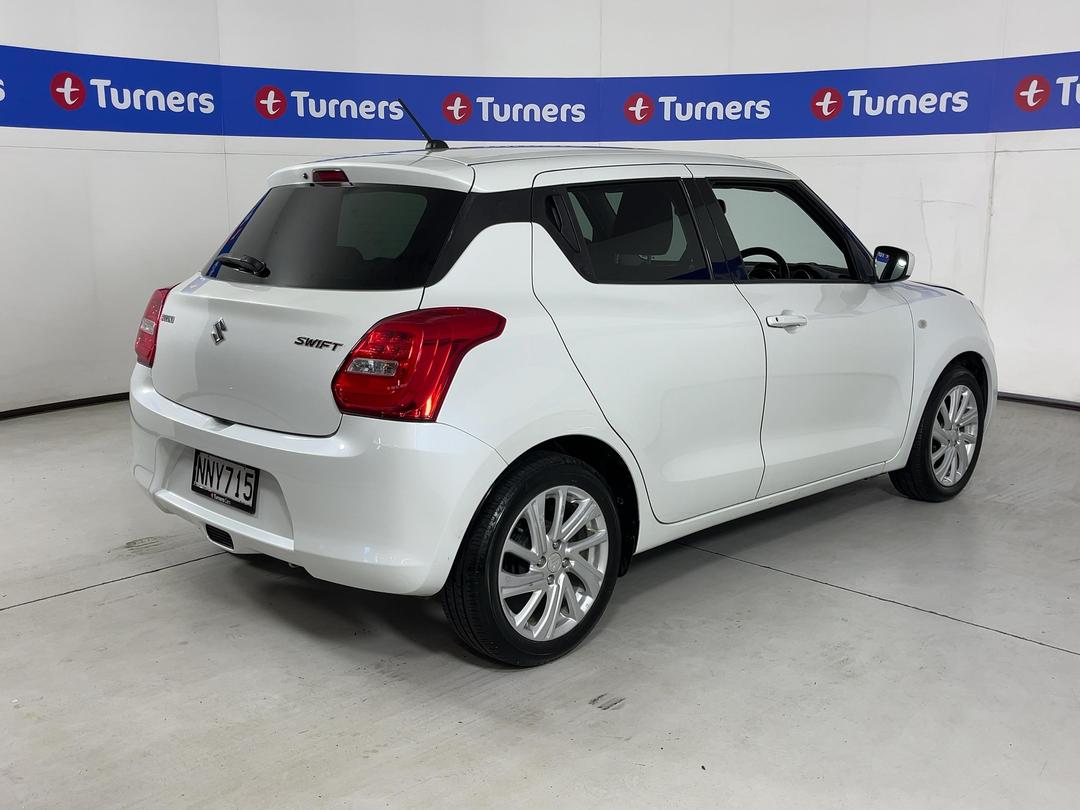 Photo '7' of Suzuki Swift