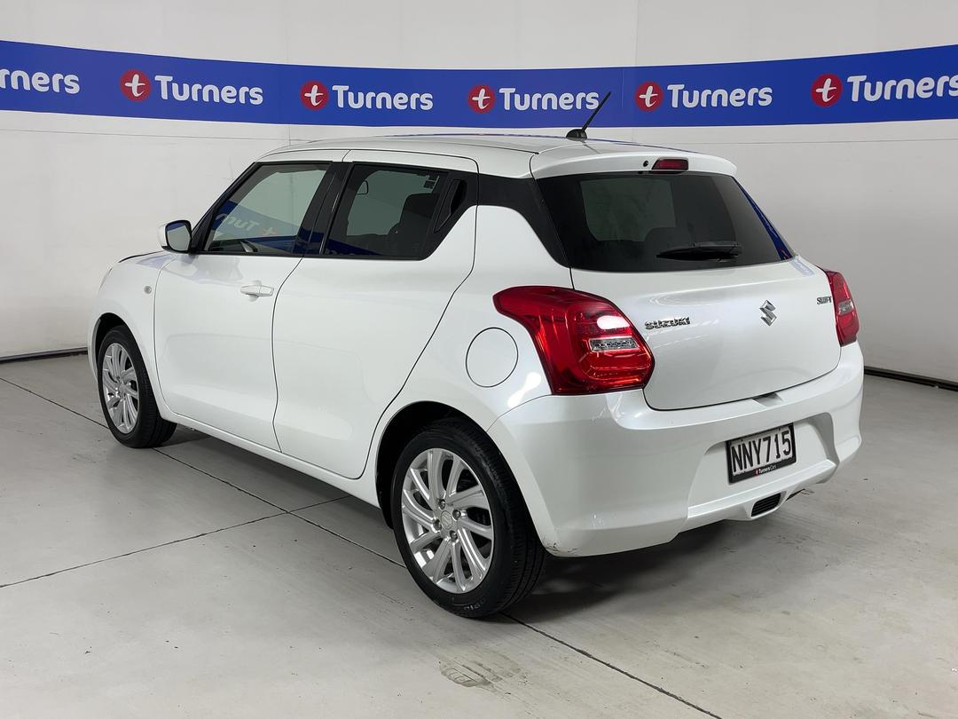 Photo '5' of Suzuki Swift