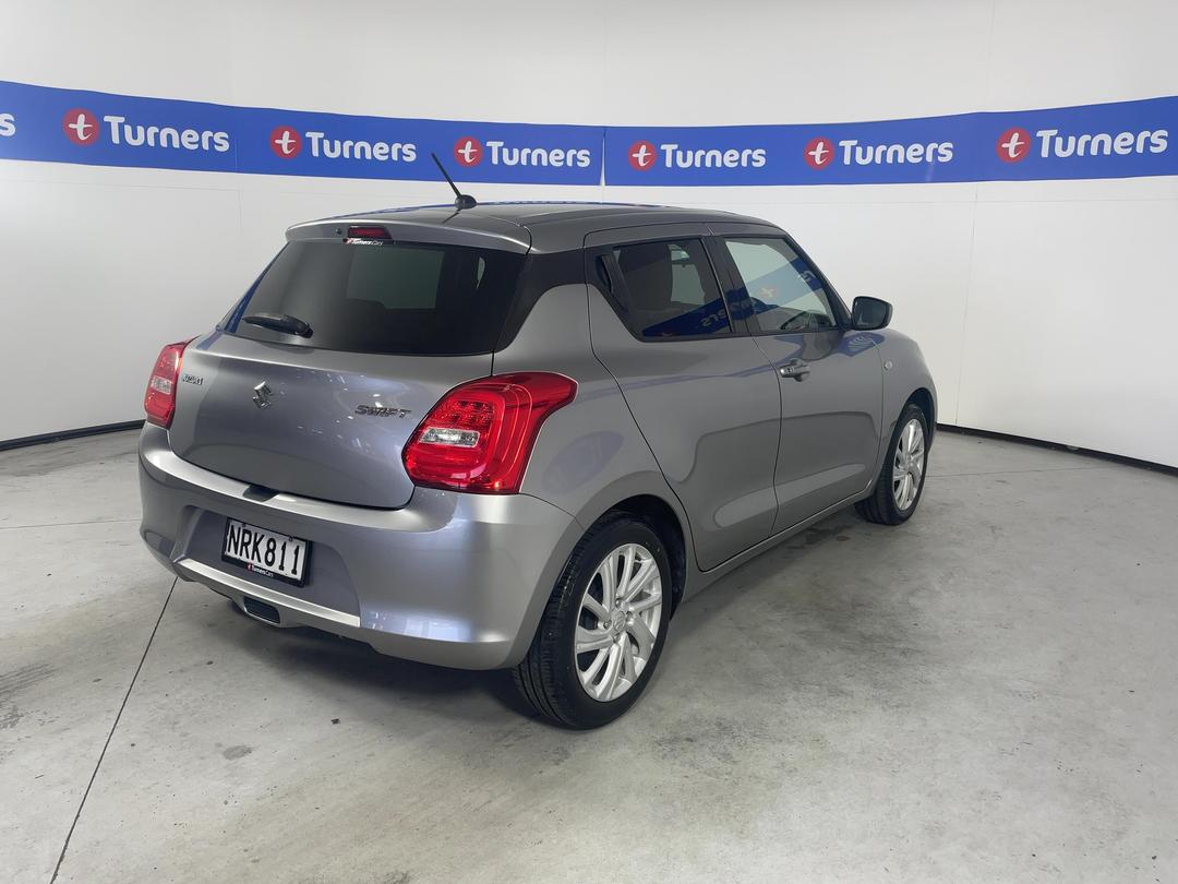 Photo '7' of Suzuki Swift