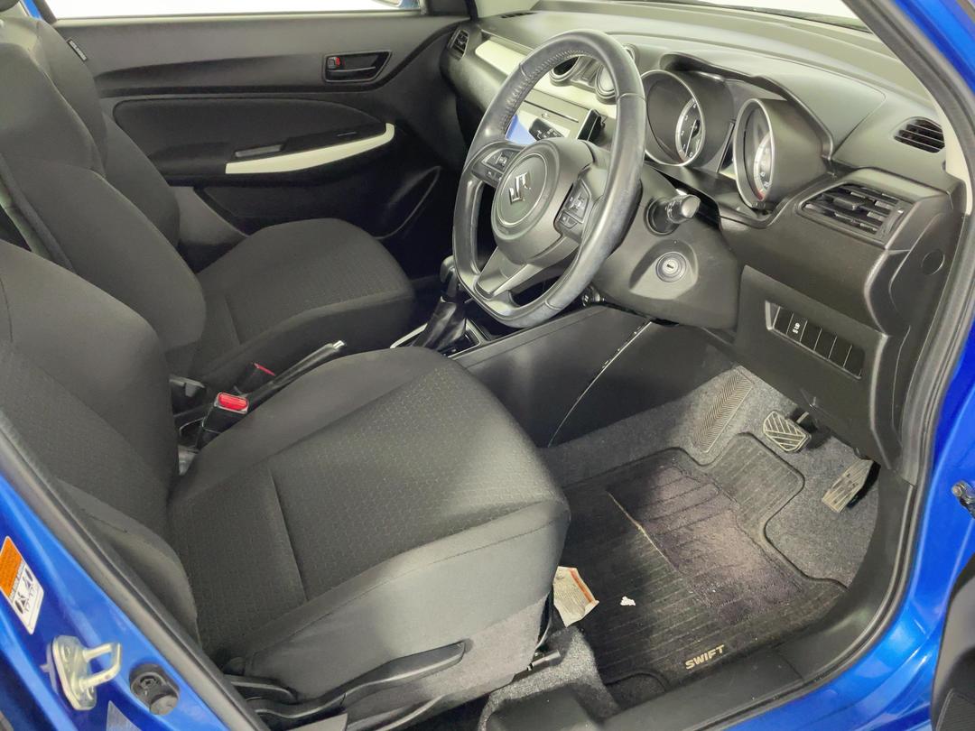 Photo '16' of Suzuki Swift