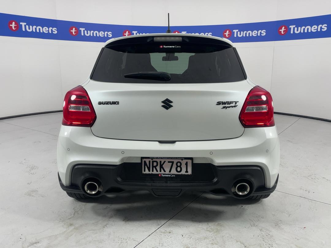 Photo '6' of Suzuki Swift