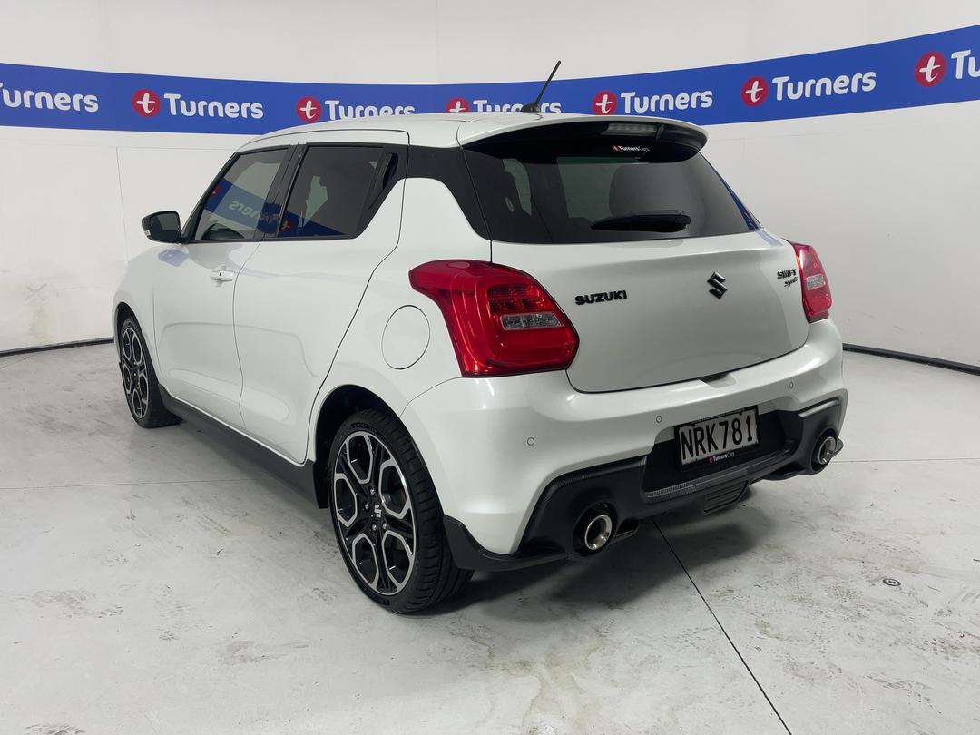 Photo '5' of Suzuki Swift
