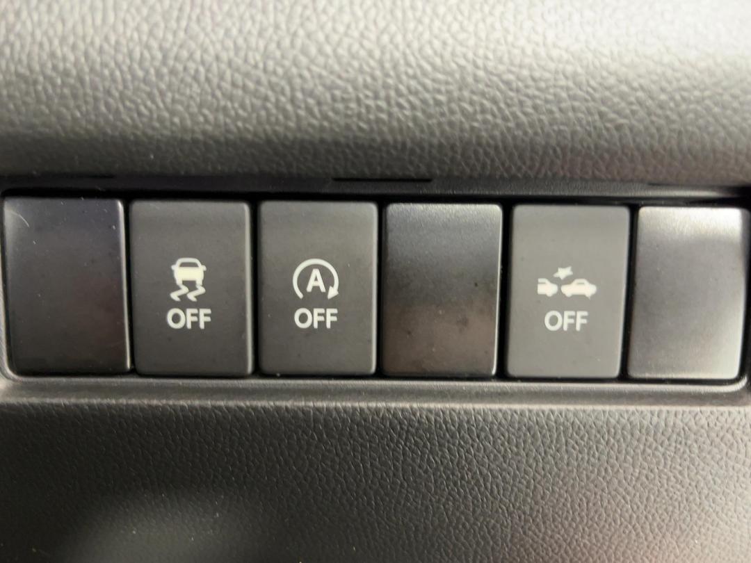 Photo '26' of Suzuki Swift