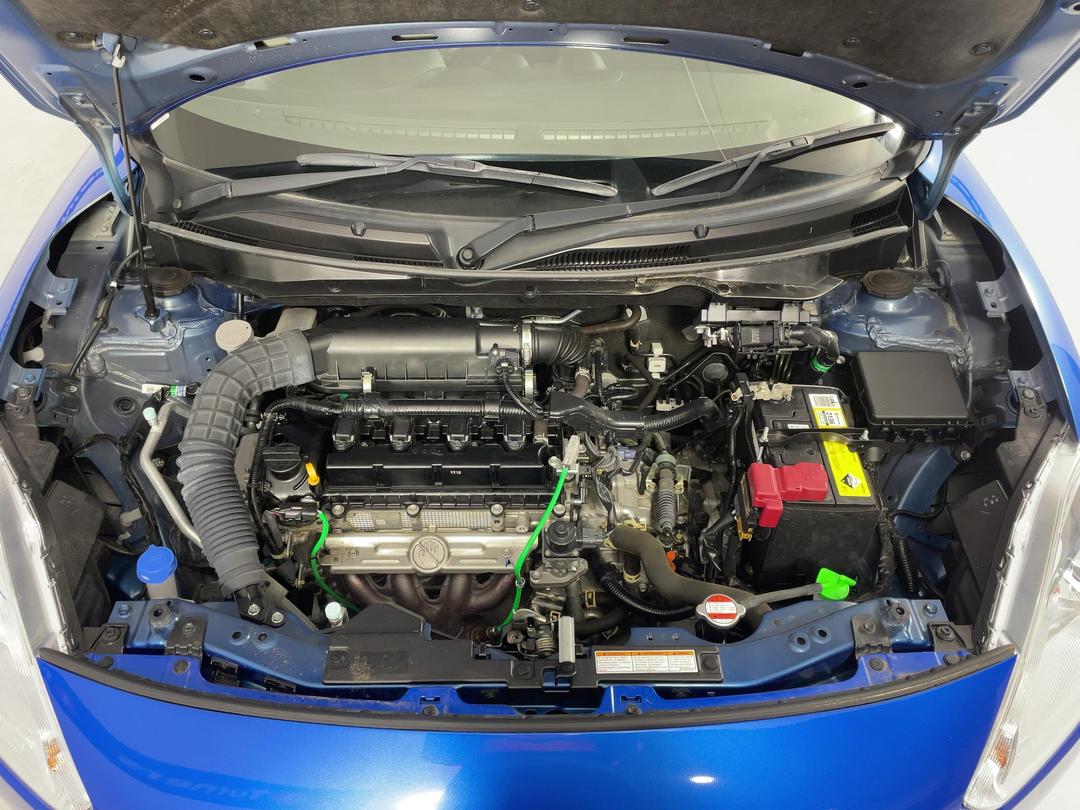 Photo '13' of Suzuki Swift