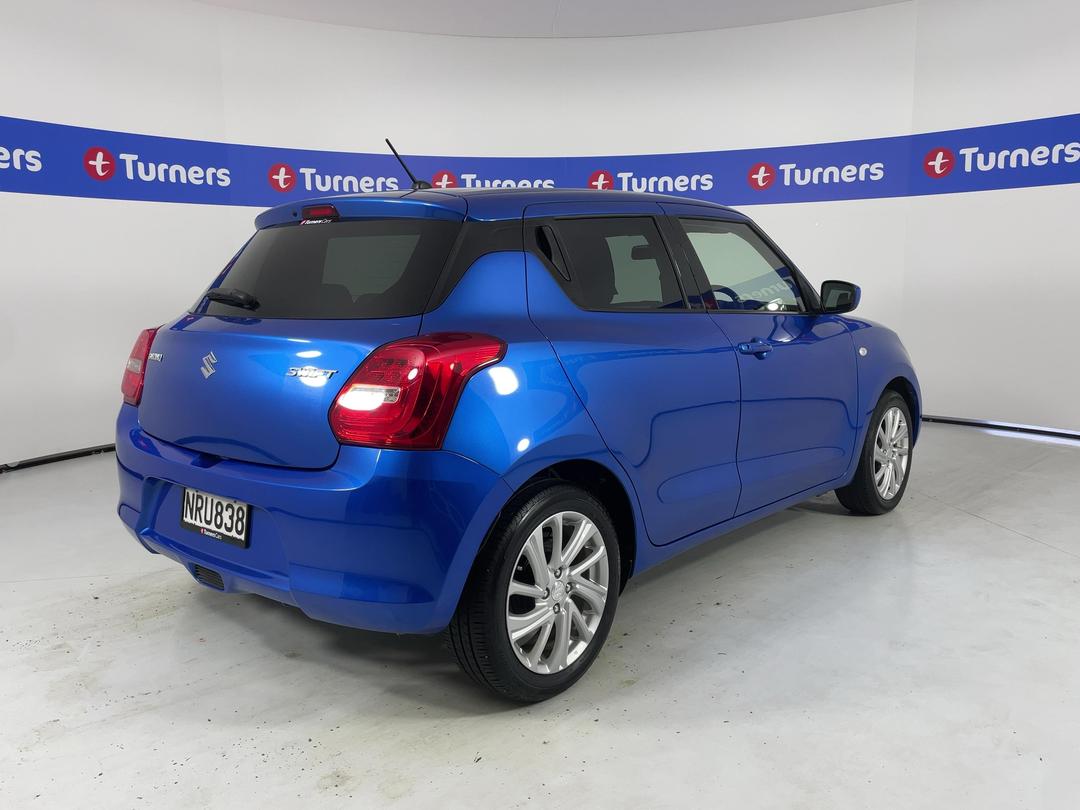 Photo '7' of Suzuki Swift