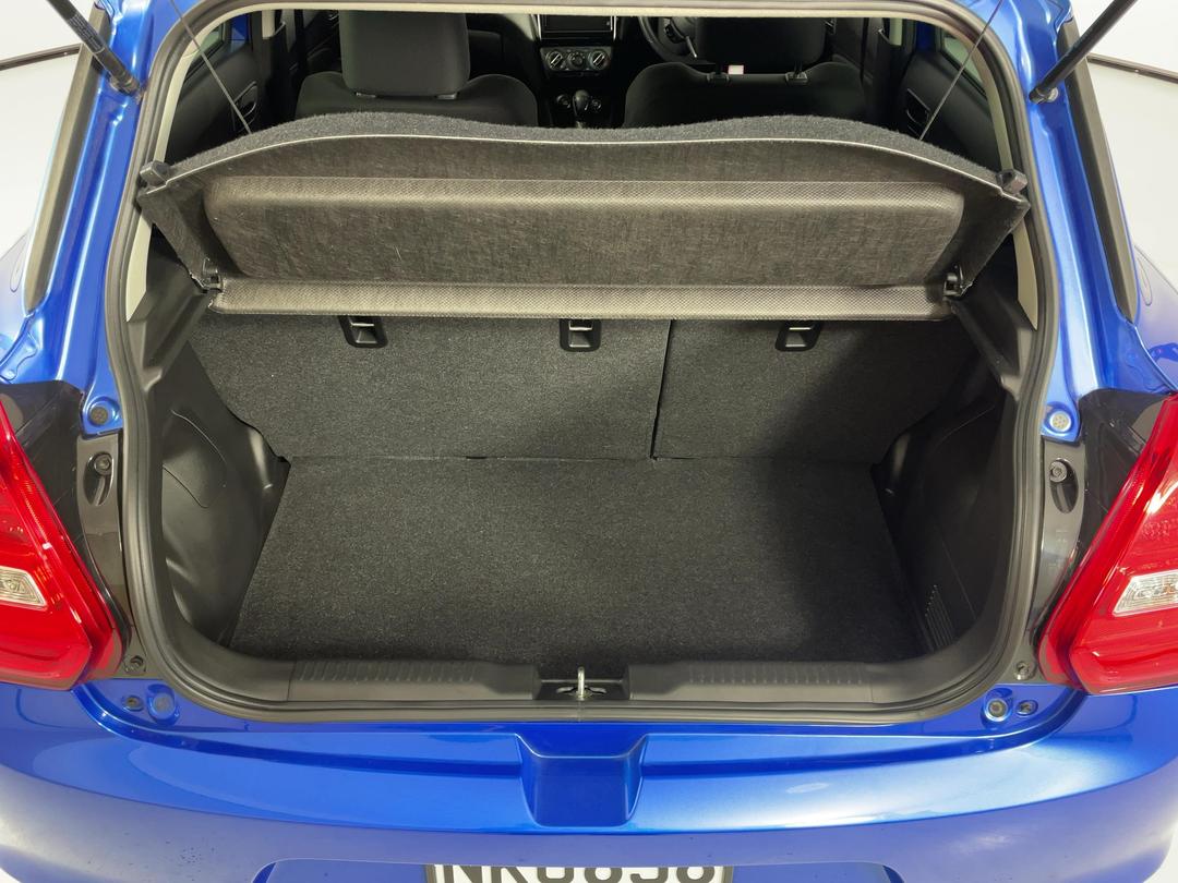 Photo '14' of Suzuki Swift