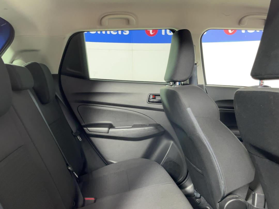 Photo '20' of Suzuki Swift