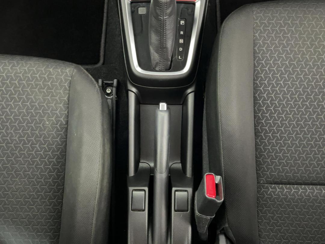 Photo '30' of Suzuki Swift