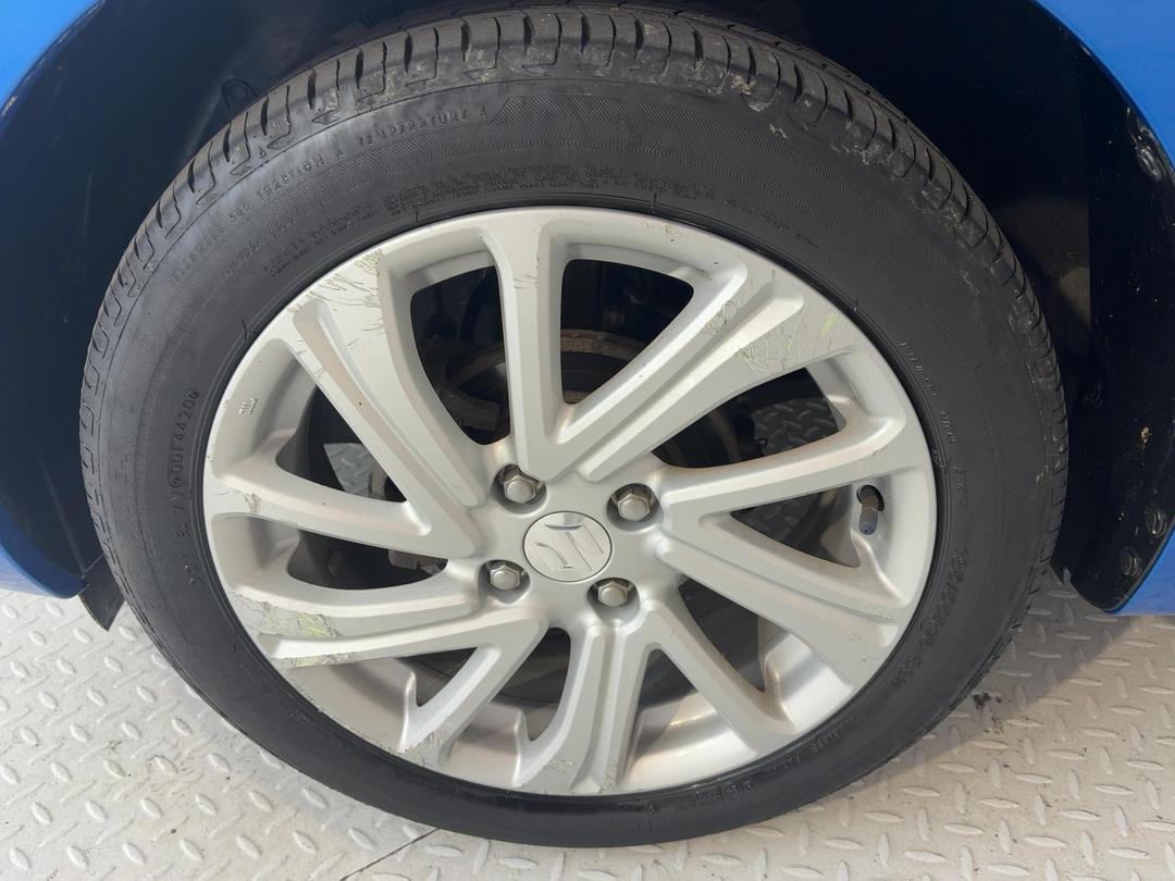 Photo '10' of Suzuki Swift