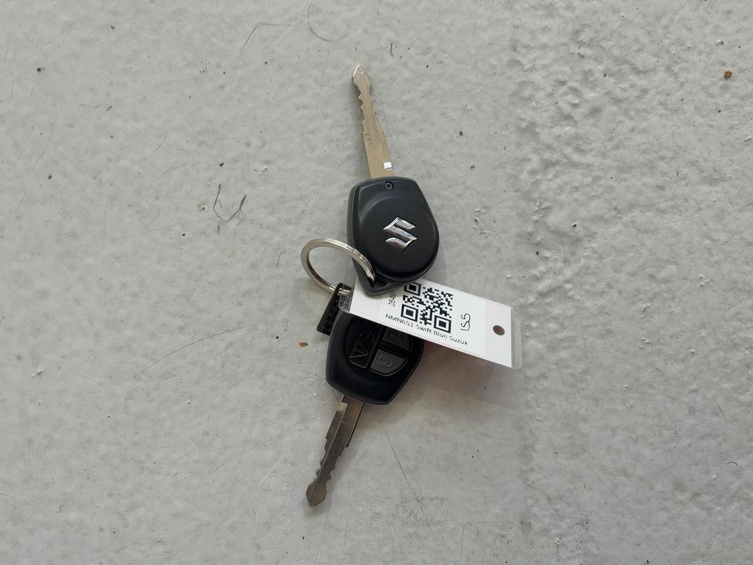 Photo '22' of Suzuki Swift