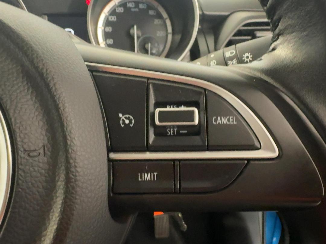 Photo '25' of Suzuki Swift