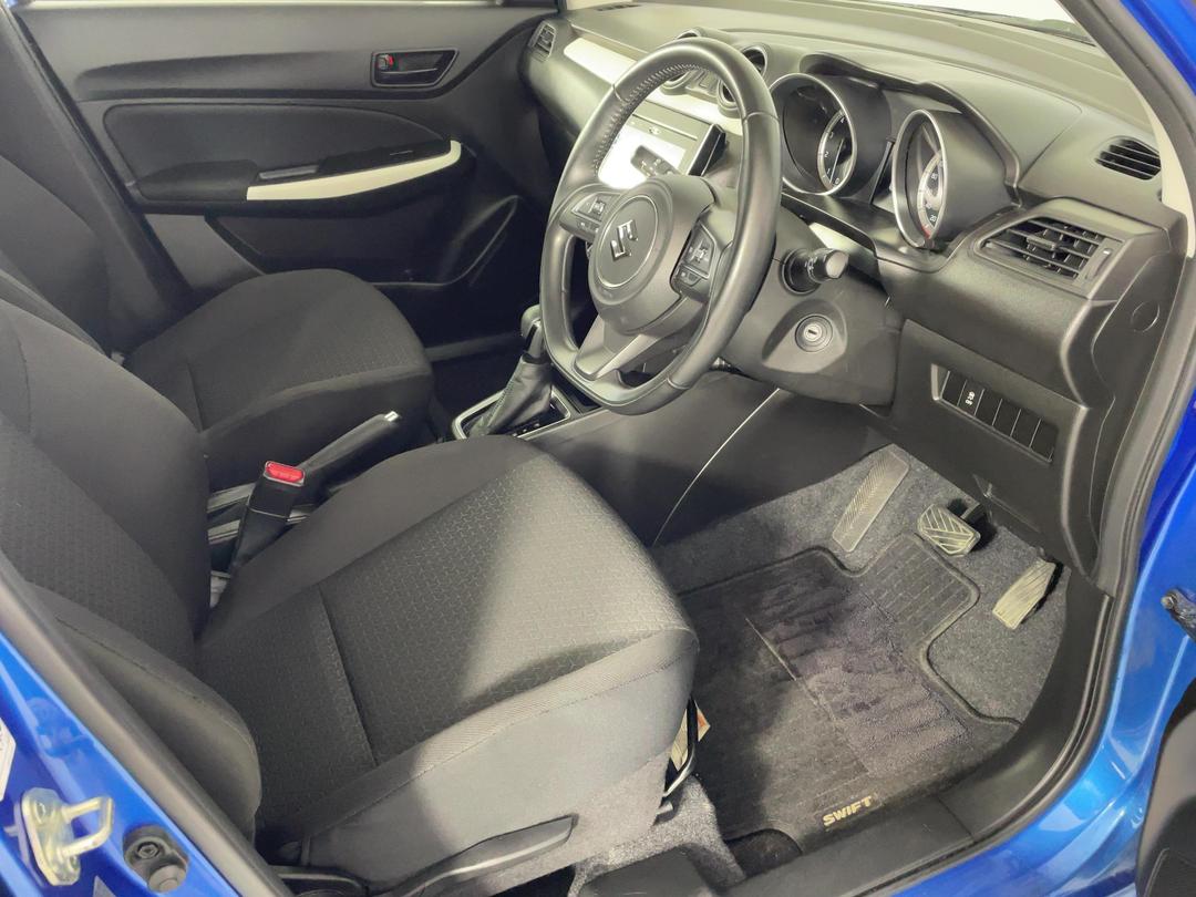 Photo '16' of Suzuki Swift