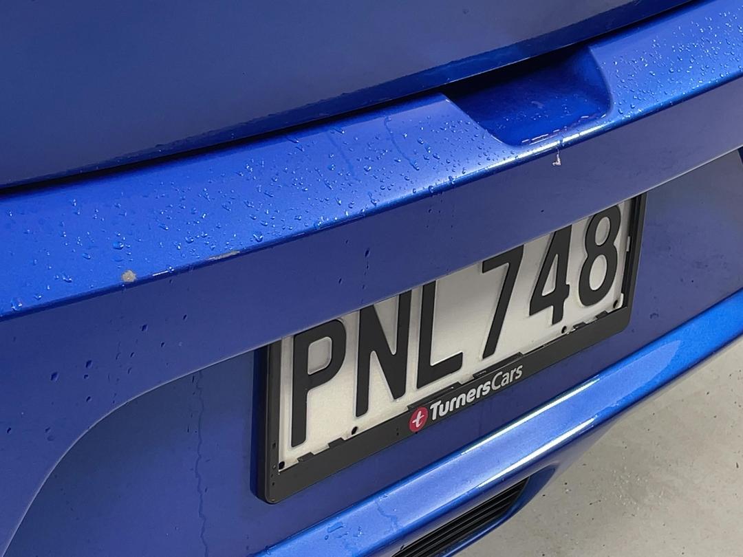 Photo '25' of Suzuki Swift