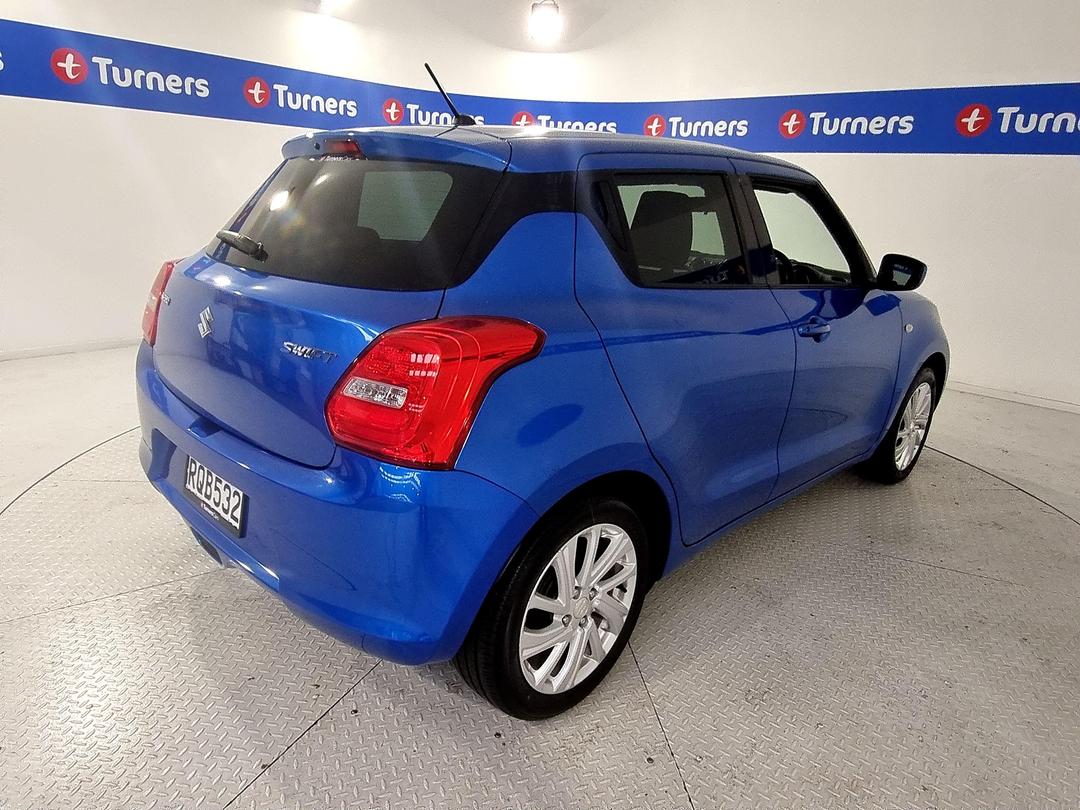 Photo '7' of Suzuki Swift
