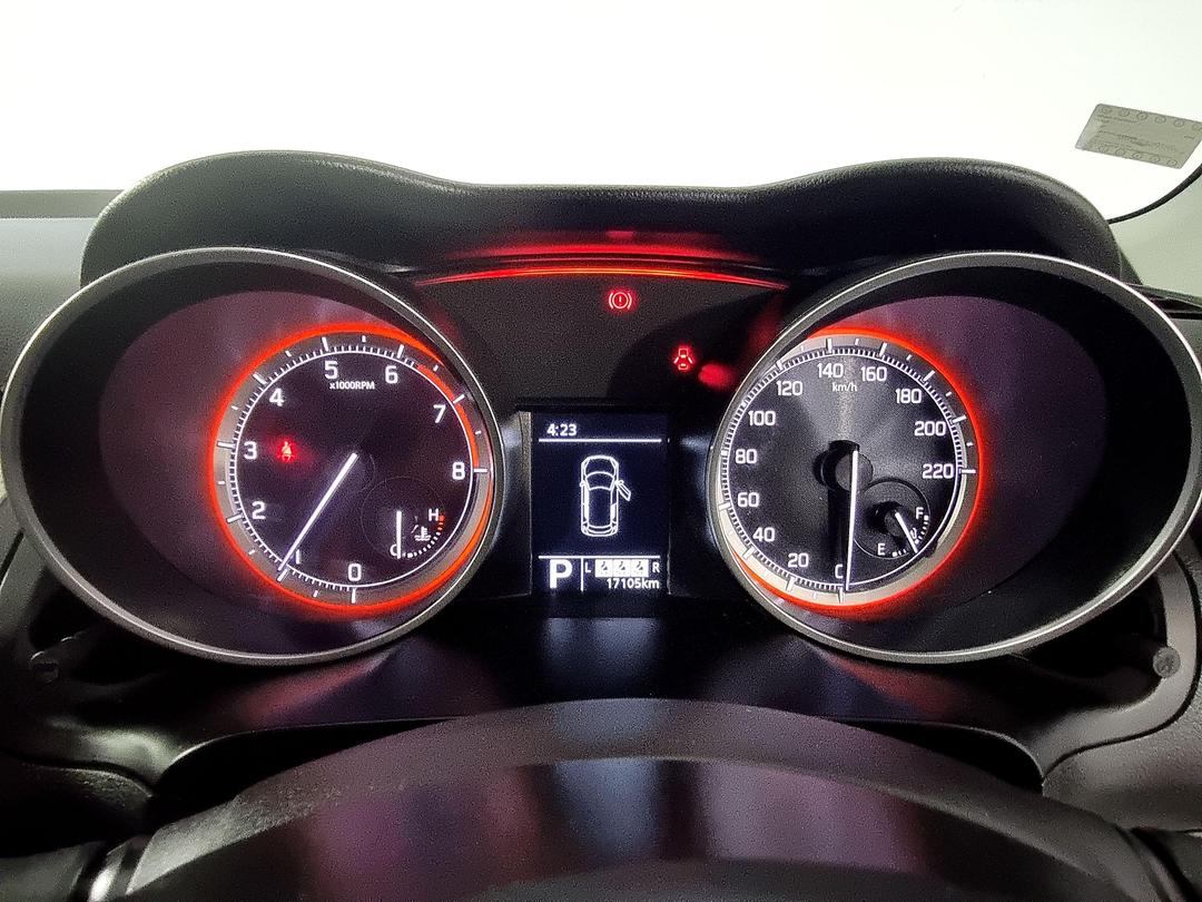 Photo '21' of Suzuki Swift