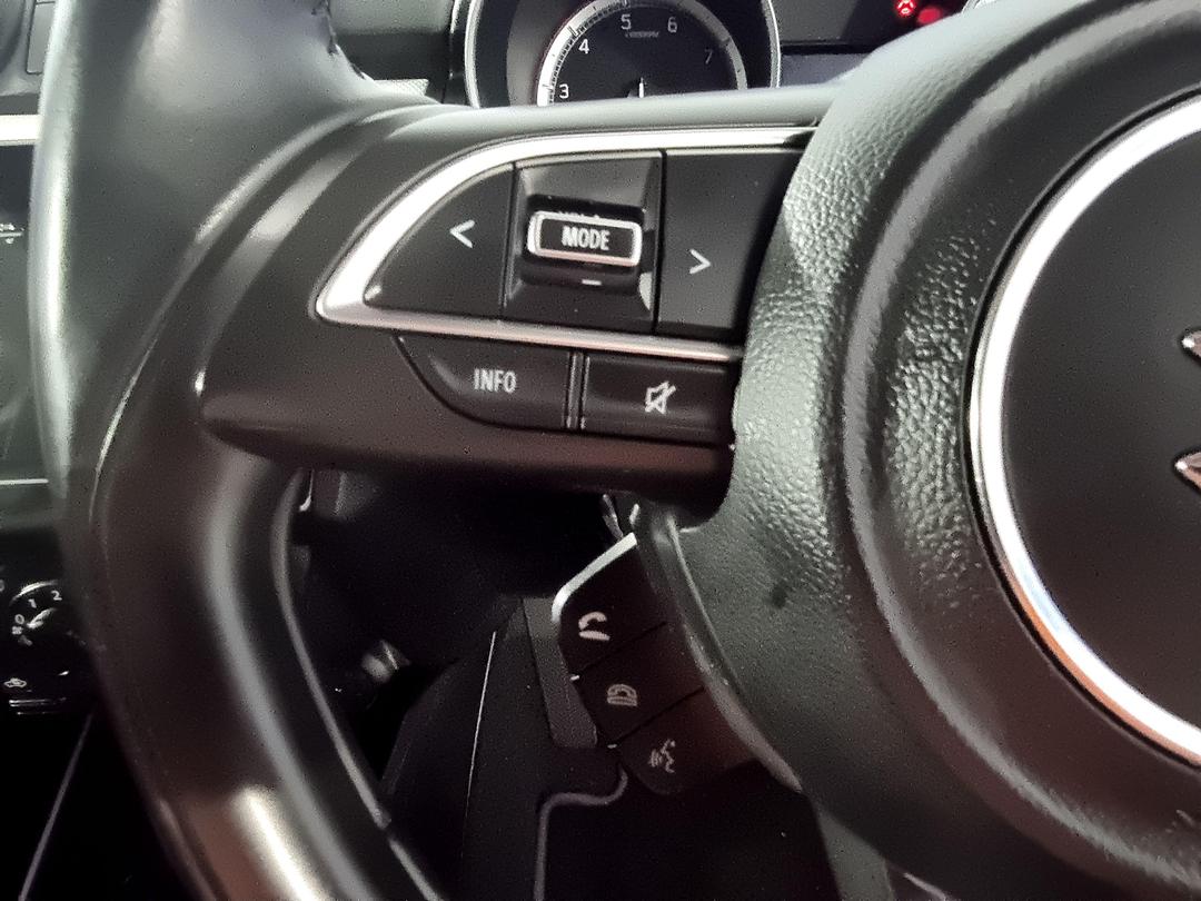 Photo '26' of Suzuki Swift