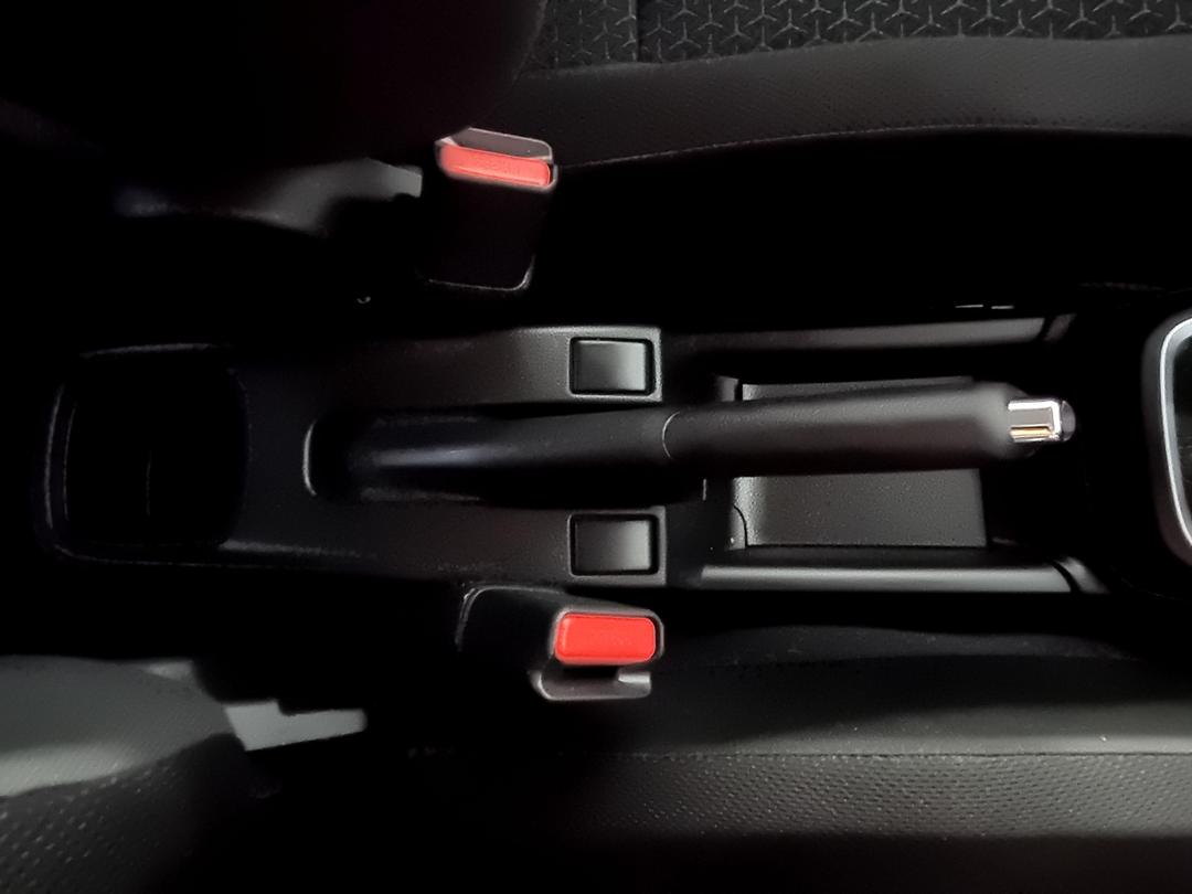 Photo '32' of Suzuki Swift