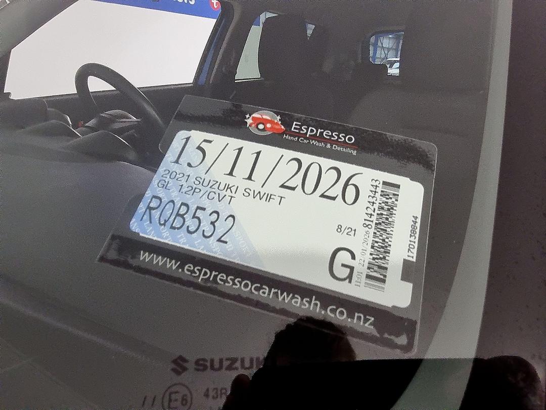 Photo '34' of Suzuki Swift