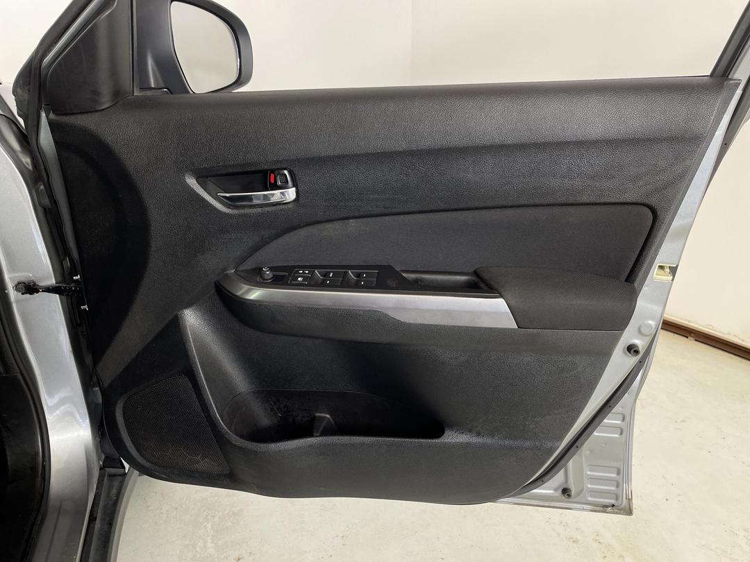 Photo '15' of Suzuki Vitara