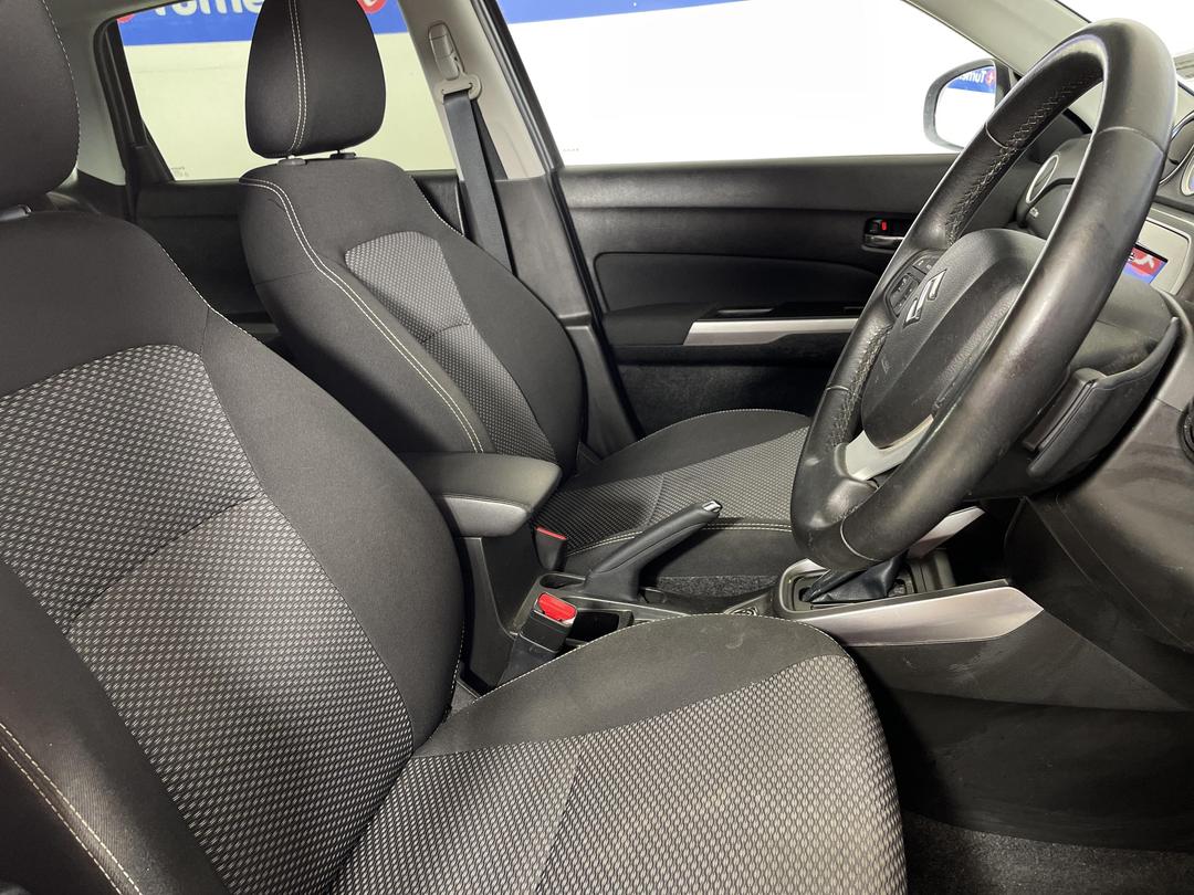 Photo '16' of Suzuki Vitara