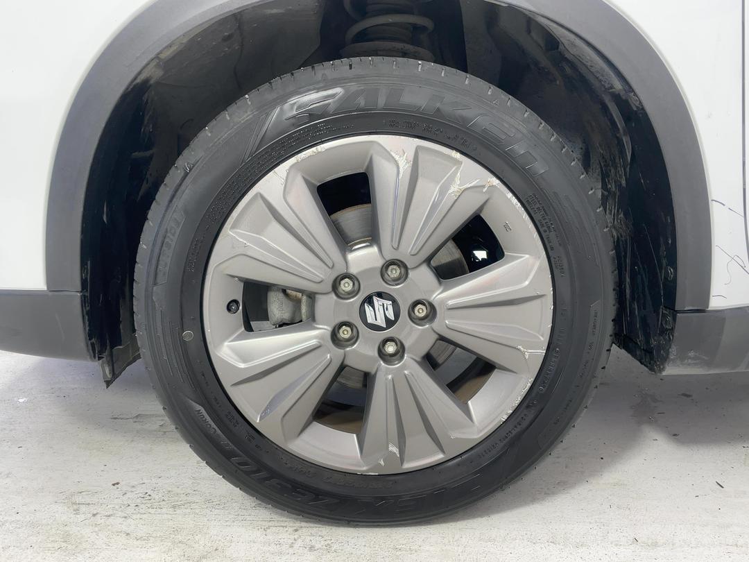 Photo '10' of Suzuki Vitara