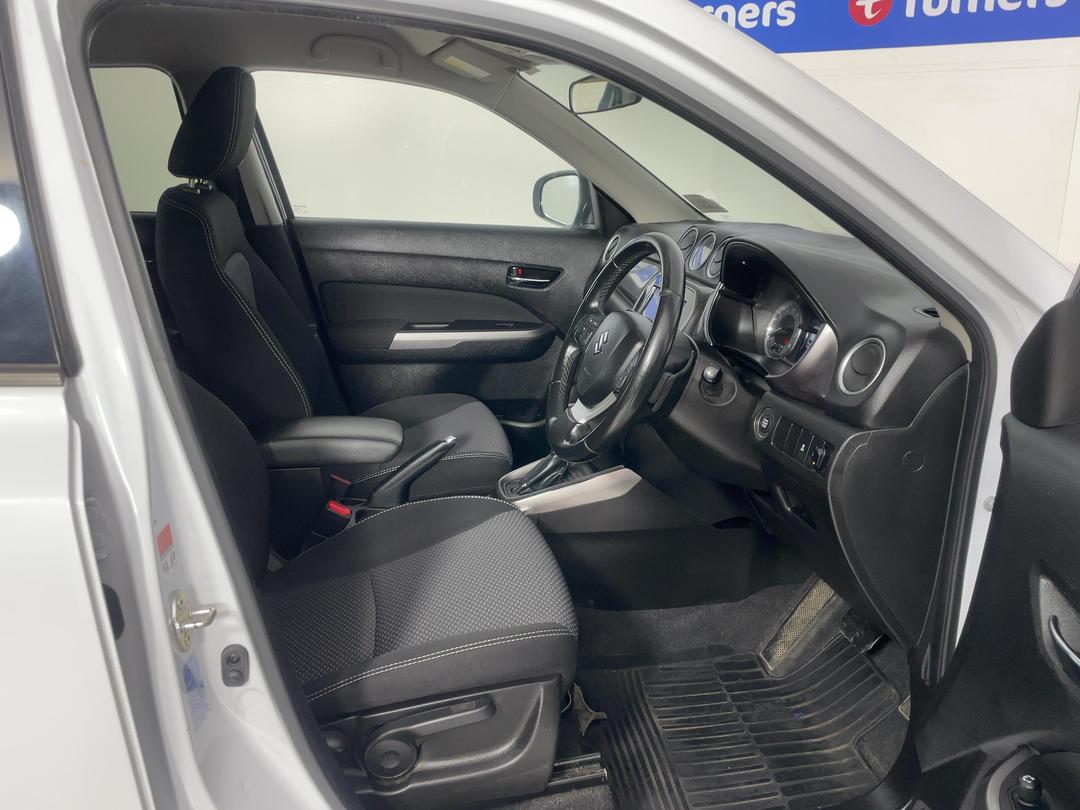 Photo '16' of Suzuki Vitara