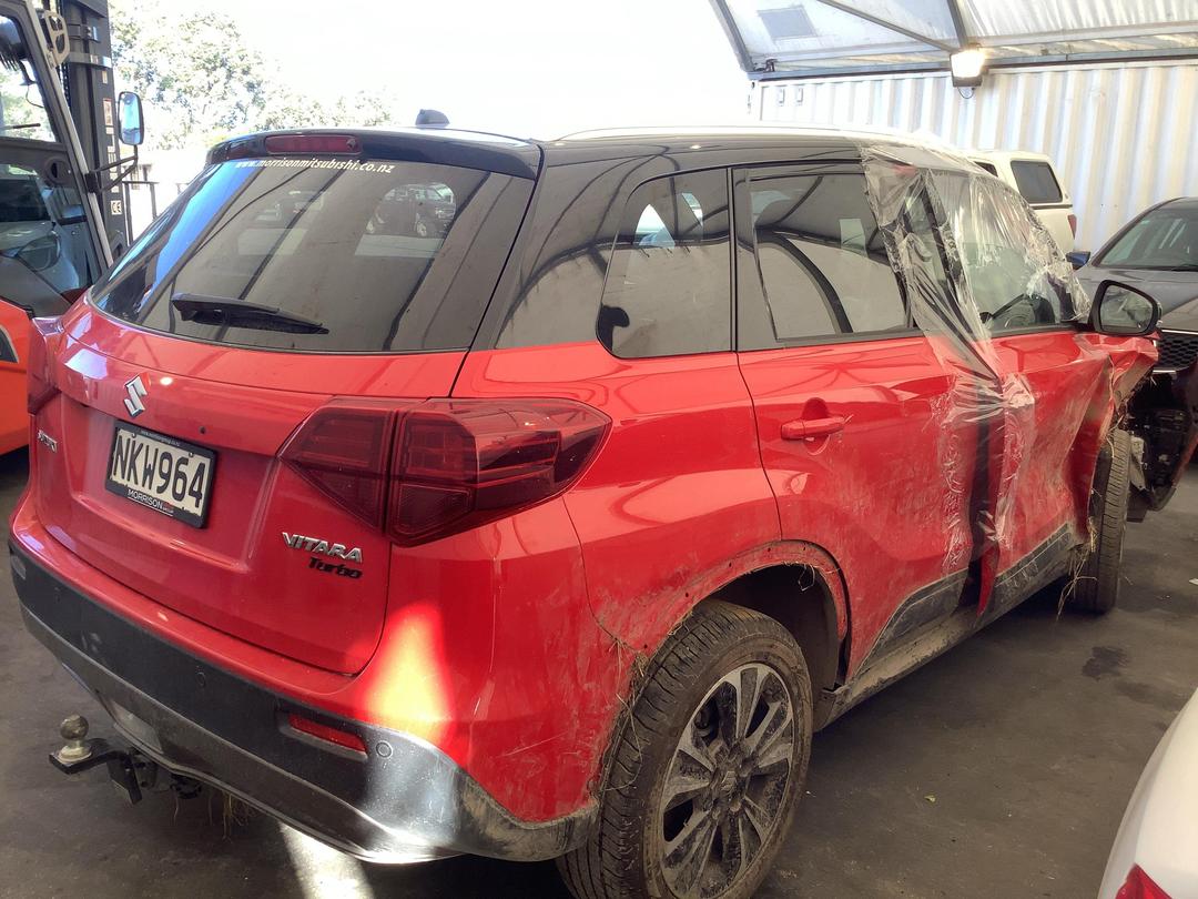 Photo '6' of Suzuki Vitara Turbo