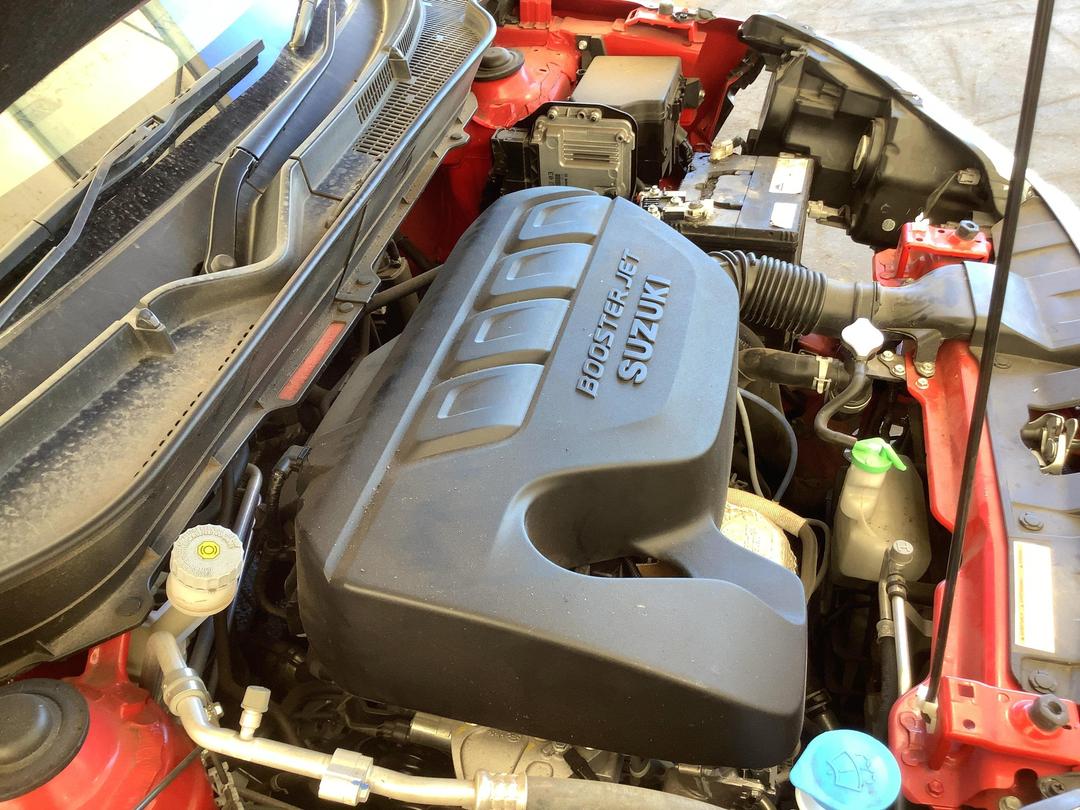 Photo '13' of Suzuki Vitara Turbo