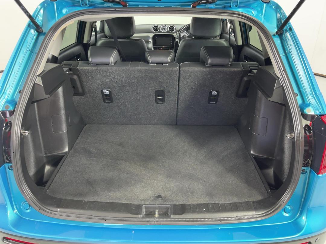 Photo '14' of Suzuki Vitara