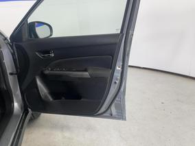 Photo '15' of Suzuki Vitara