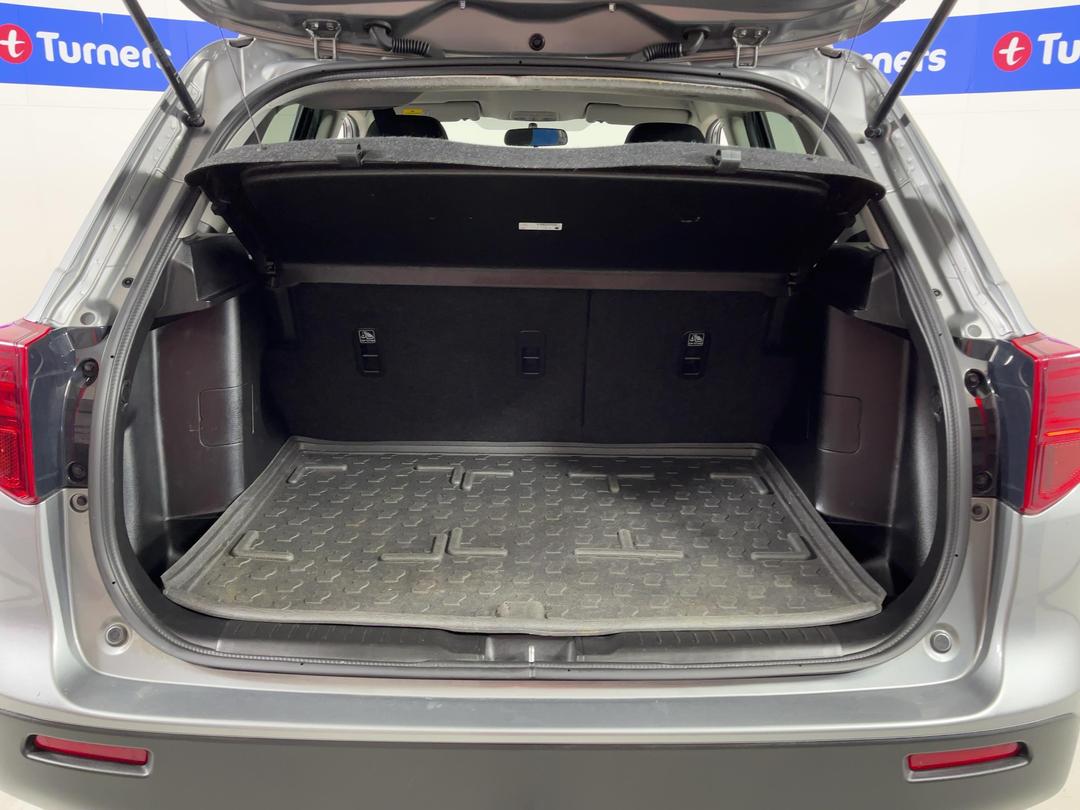Photo '14' of Suzuki Vitara