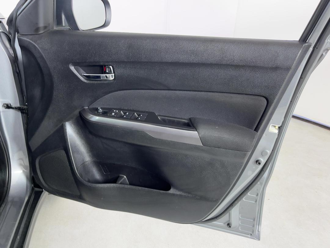 Photo '15' of Suzuki Vitara