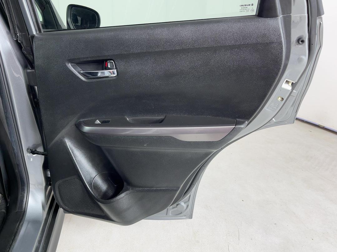 Photo '19' of Suzuki Vitara
