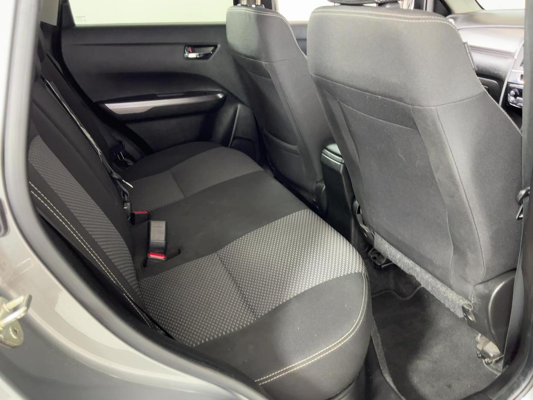 Photo '20' of Suzuki Vitara
